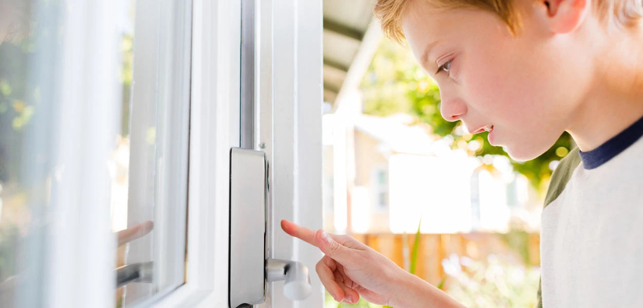 Tec Window Lock Smart Lock - fingerprint door lock , keyless deadbolt , digital smart ...